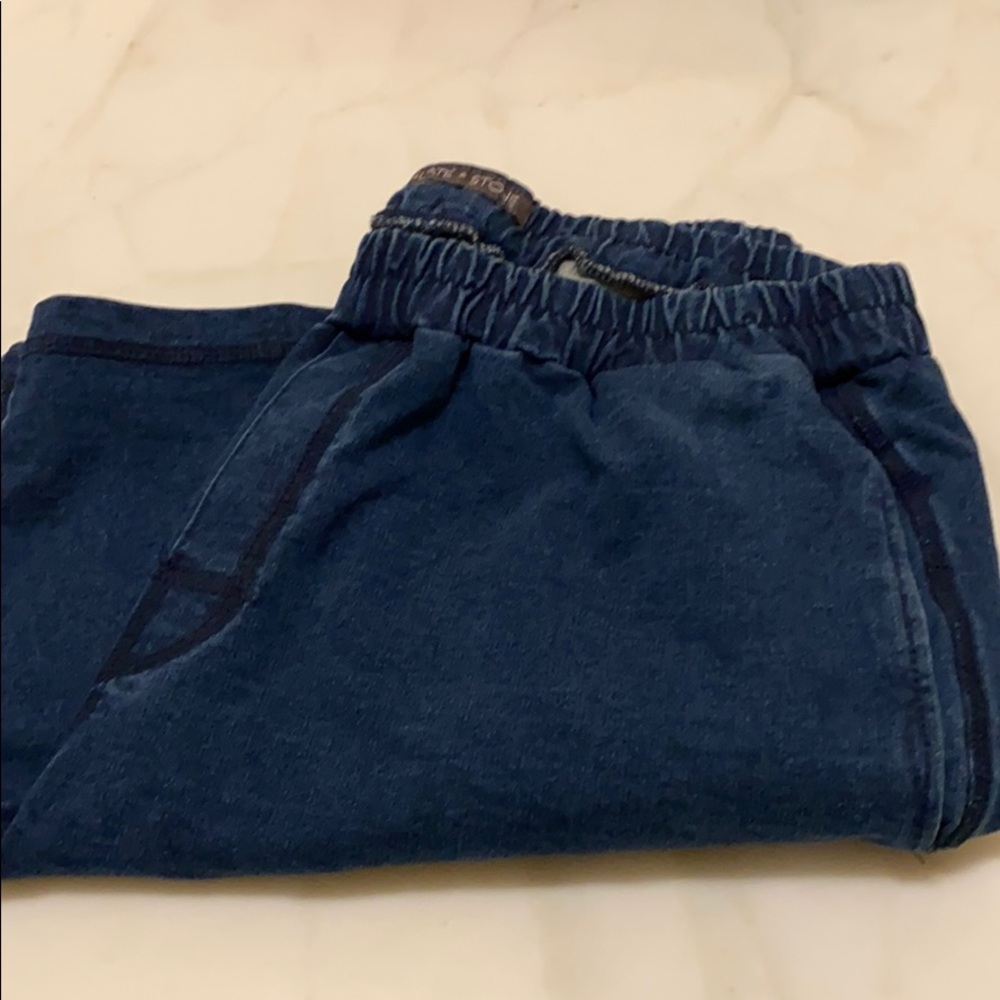 Shorts - Picture 1 of 7